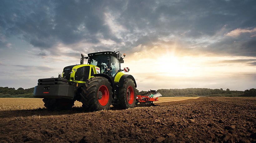 AXION 900 TERRA TRAC